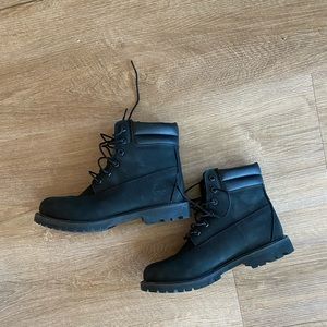 Black timberlands (never worn)